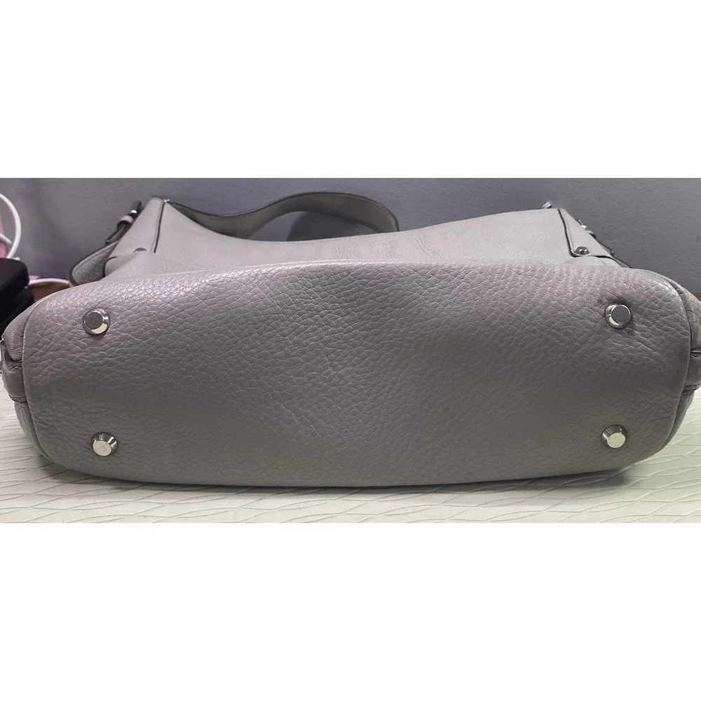 Michael Kors‎ Women's Bedford Light Gray Genuine Leather Pebble Handbag Purse